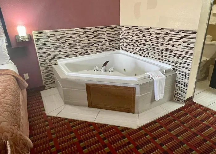 Super 8 By Wyndham Il 2*