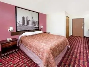 Super 8 By Wyndham Il Motel 2*