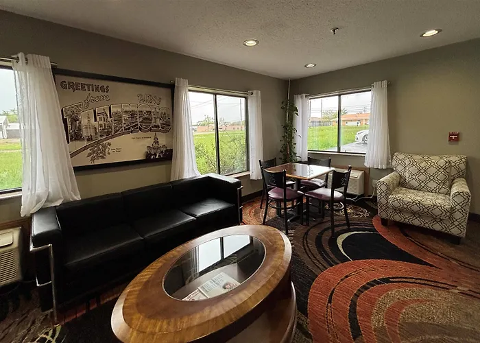 Super 8 By Wyndham Il Motel 2*