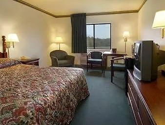 Super 8 By Wyndham Il Motel 2*